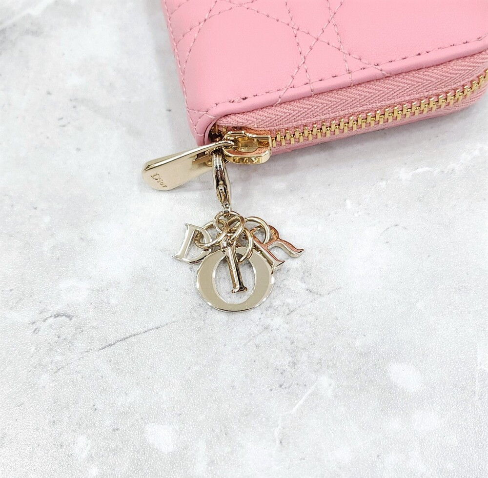 [럭스유] (새상품) 디올 레이디 보야저 레더 스몰 지갑 핑크 S0985ONMJ