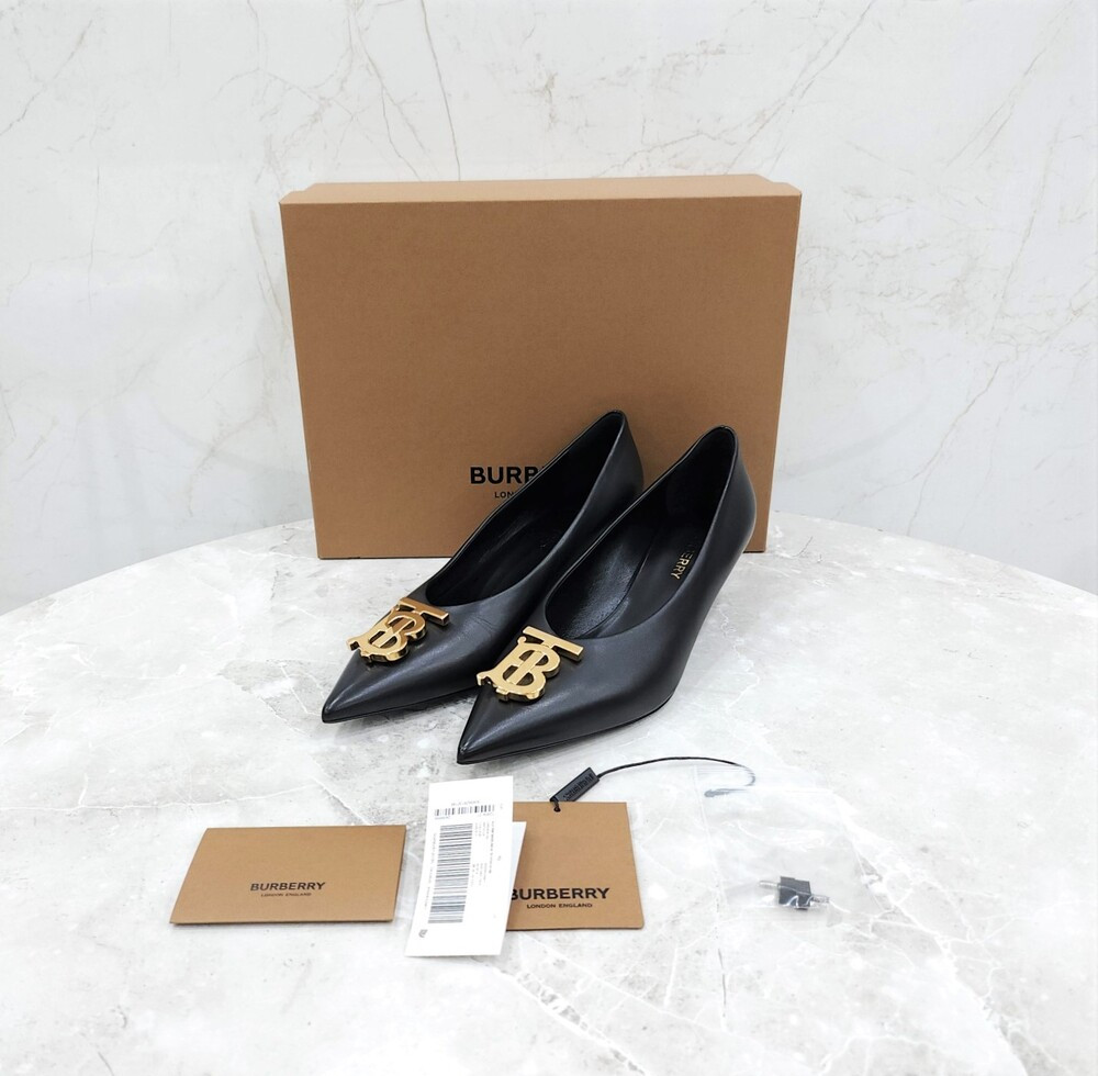 [럭스유] 36 / 버버리 TB 로고 레더 펌프스 힐 블랙 8051987