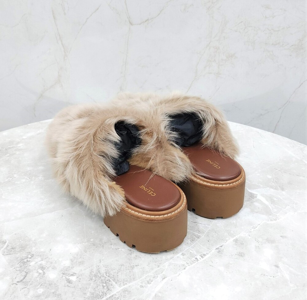 [럭스유] 41 / 셀린느 트리오페 벌키 클로즈 양털 뮬