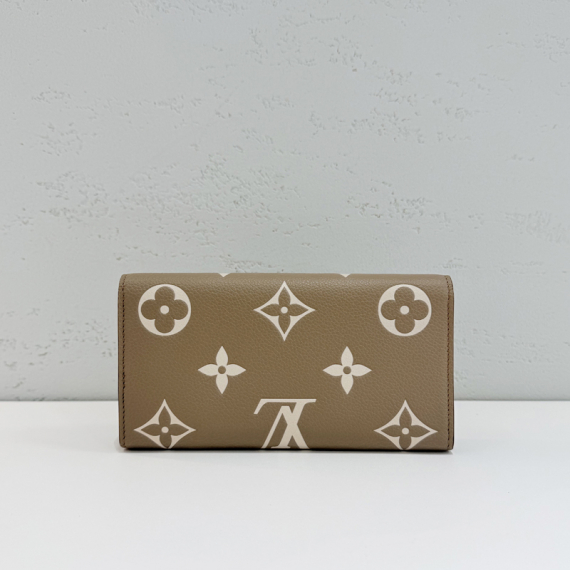 루이비통 사라 월릿 모노그램 바이컬러 장지갑 24년 내장칩 새상품 M81049