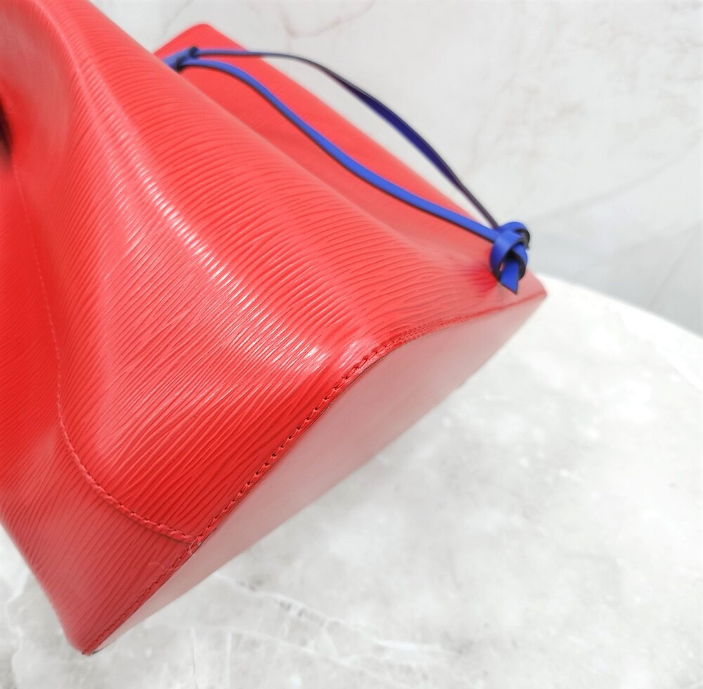 [럭스유] 루이비통 LV 에피 네오노에 버킷백