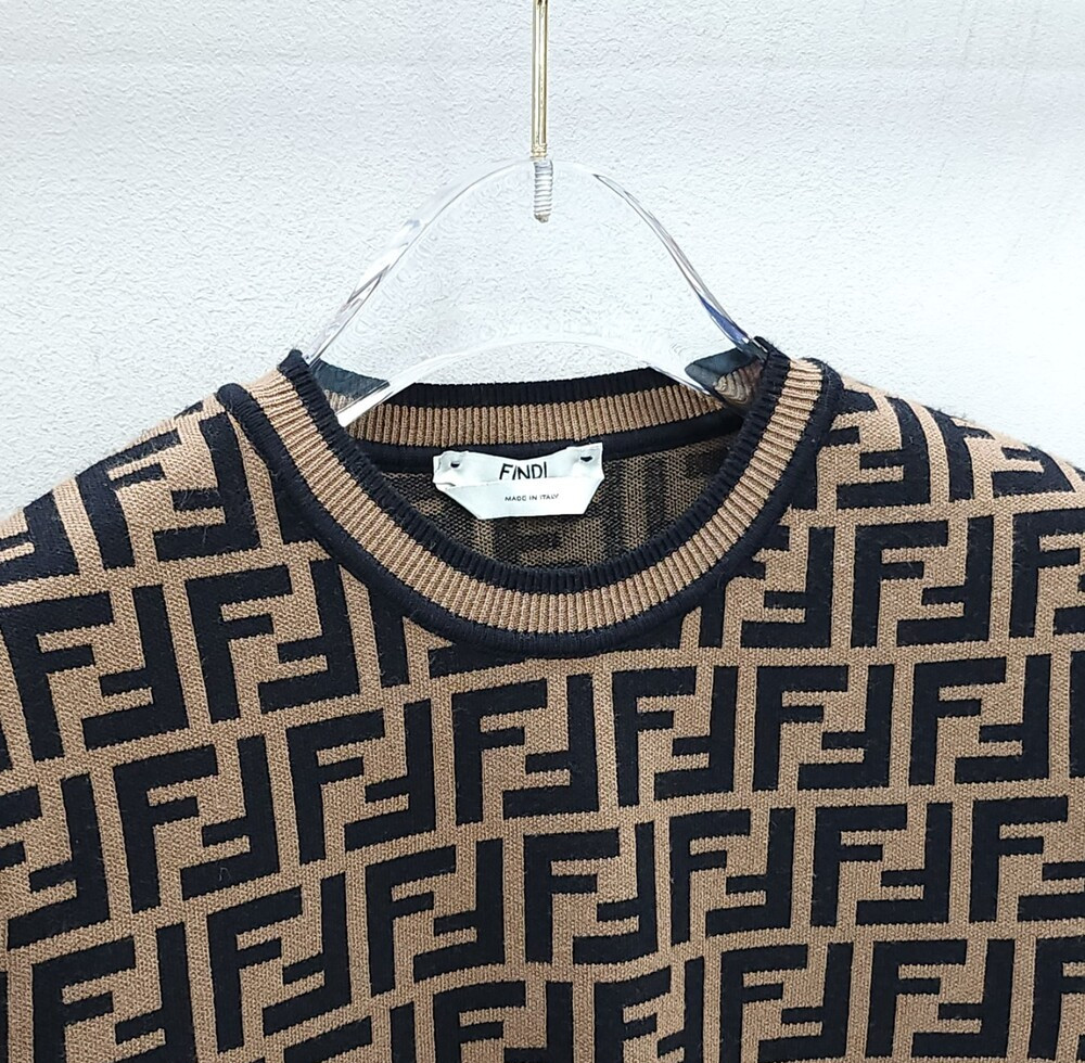 [럭스유] 36 / 펜디 FF 모티프 패브릭 스웨터 니트
