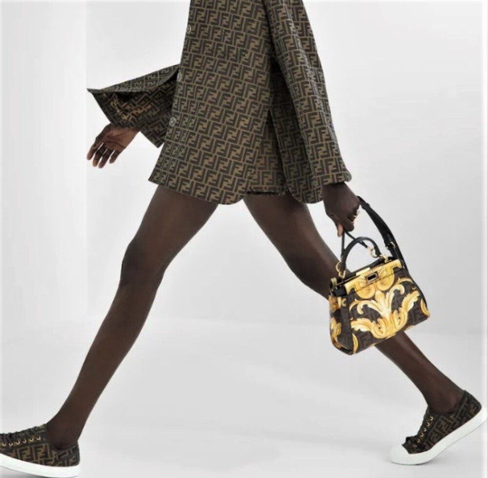 [럭스유] 펜디 X 베르사체 FF 펜다체 피카부 토트 숄더백 8BN321