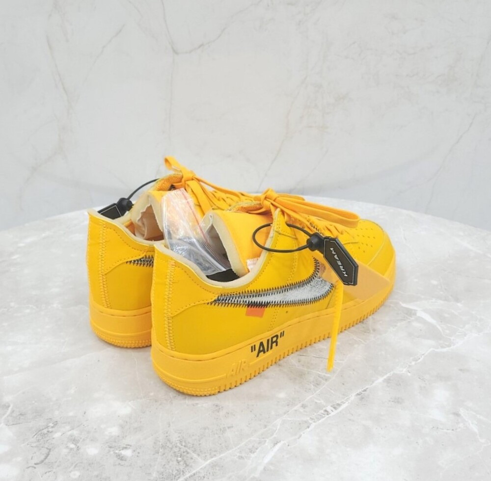 [럭스유] (새상품) 260 / 나이키 X 오프화이트 에어포스1 로우 유니버시티 골드