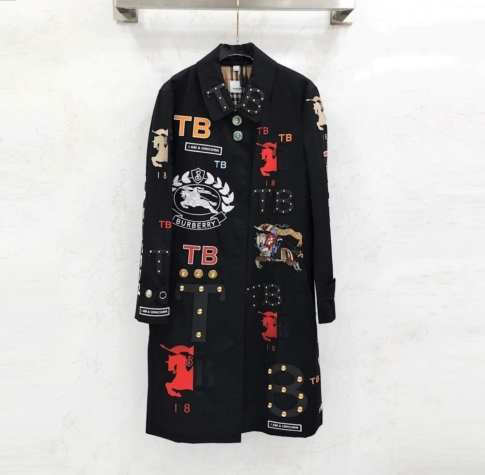 [럭스유] (새상품) 40 / 버버리 한정판 TB 스터드 멀티 자수 트렌치 코트