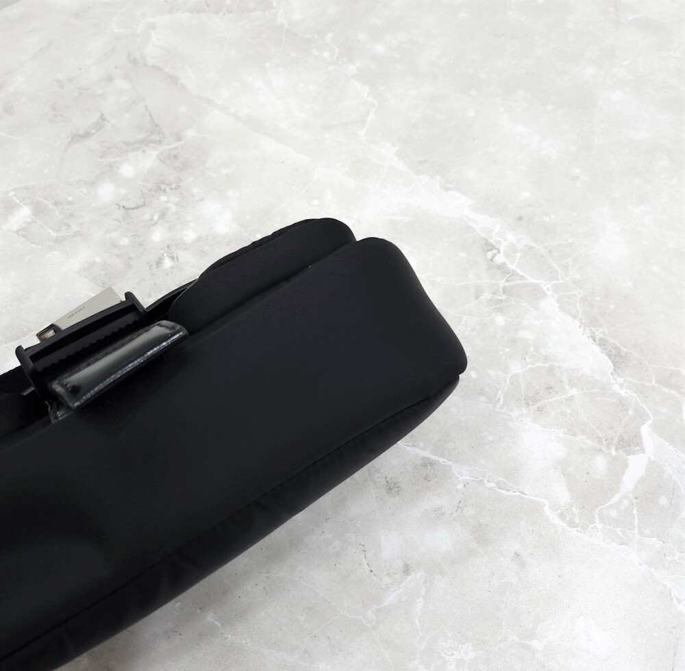 [럭스유] 프라다 포켓 나일론 브러시드 레더 숄더 크로스백 1BD295