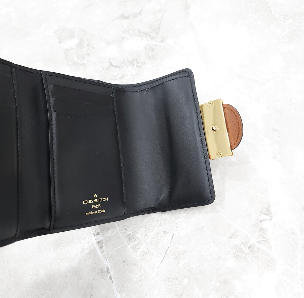 [럭스유] 루이비통 모노그램 도핀 컴팩트 월릿 지갑 M68725