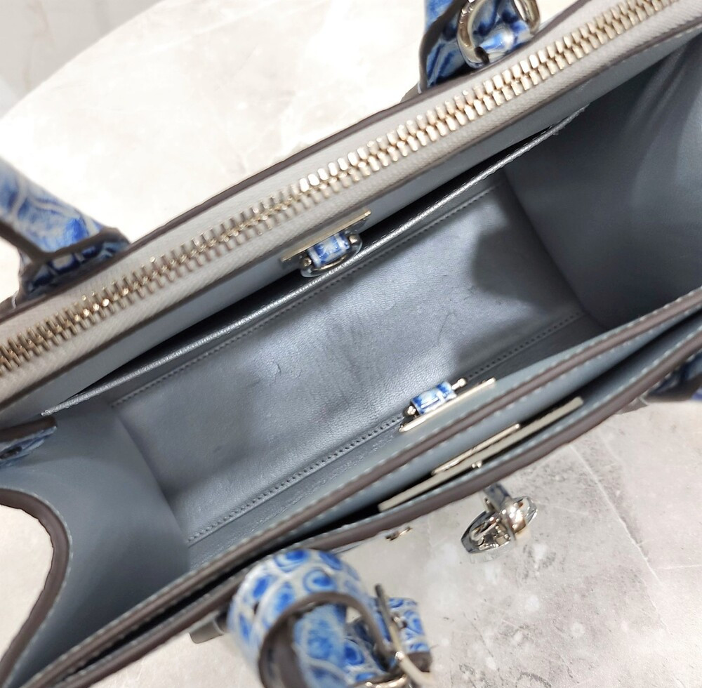 [럭스유] (새상품) 루이비통 LV 시티 스티머 PM 브릴리언트 크로커다일