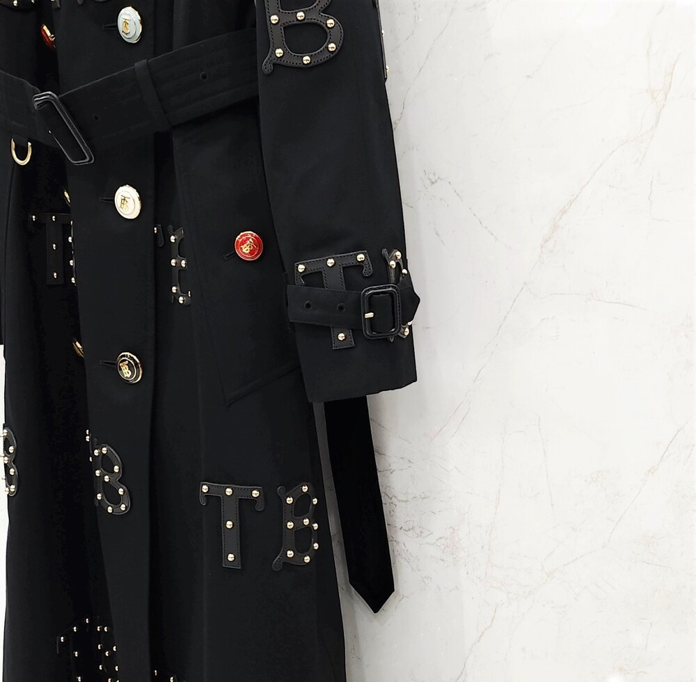 [럭스유] (새상품) 38 / 버버리 한정판 TB 스터드 레더 자수 트렌치 코트