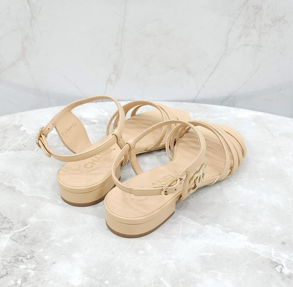 [럭스유] (새상품) 36.5 / 샤넬 CC로고 레더 샌들