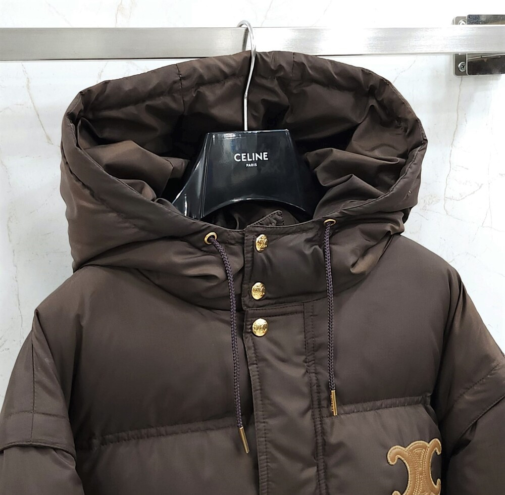 [럭스유] (새상품) 40 / 셀린느 트리오페 크롭 다운 패딩 2W661901V