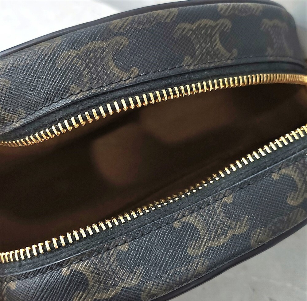 [럭스유] 셀린느 퀴르 트리오페 오벌 펄스 숄더백 라지 198602EIN