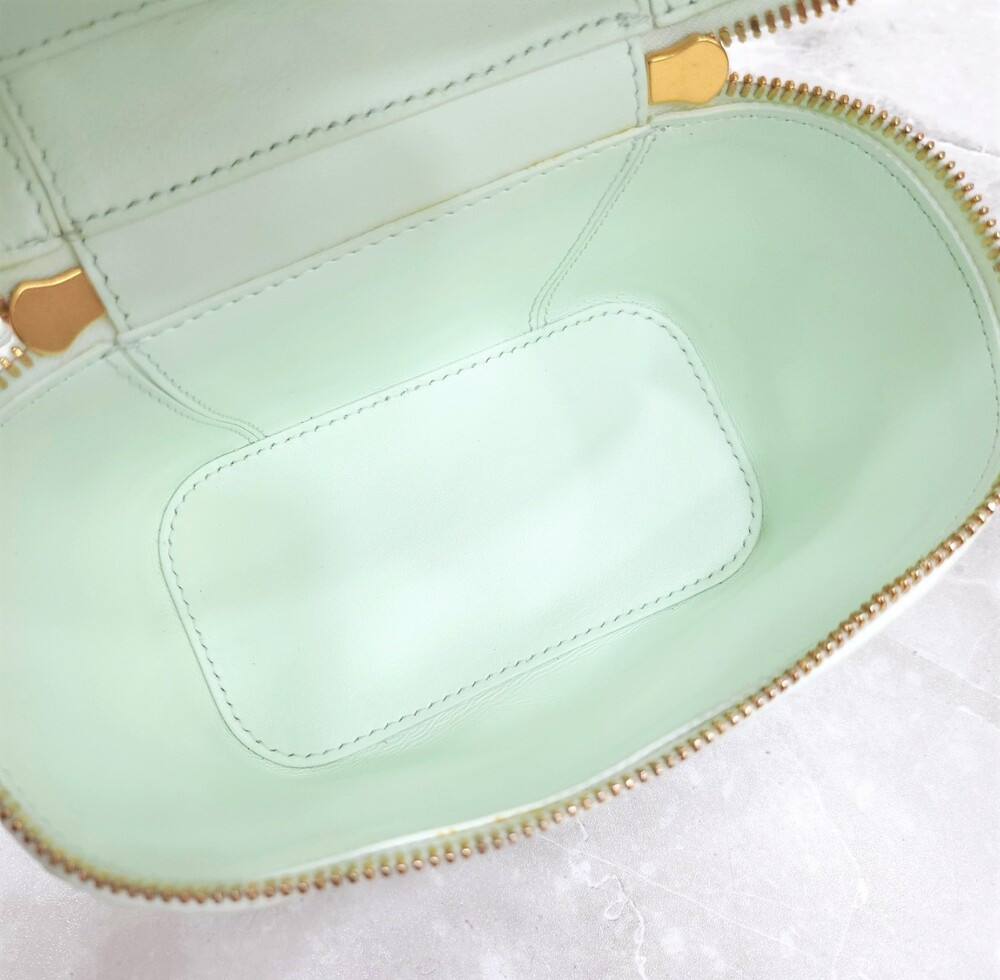 [럭스유] 보테가베네타 인트레치아토 미니 베니티 케이스 크로스백 743551