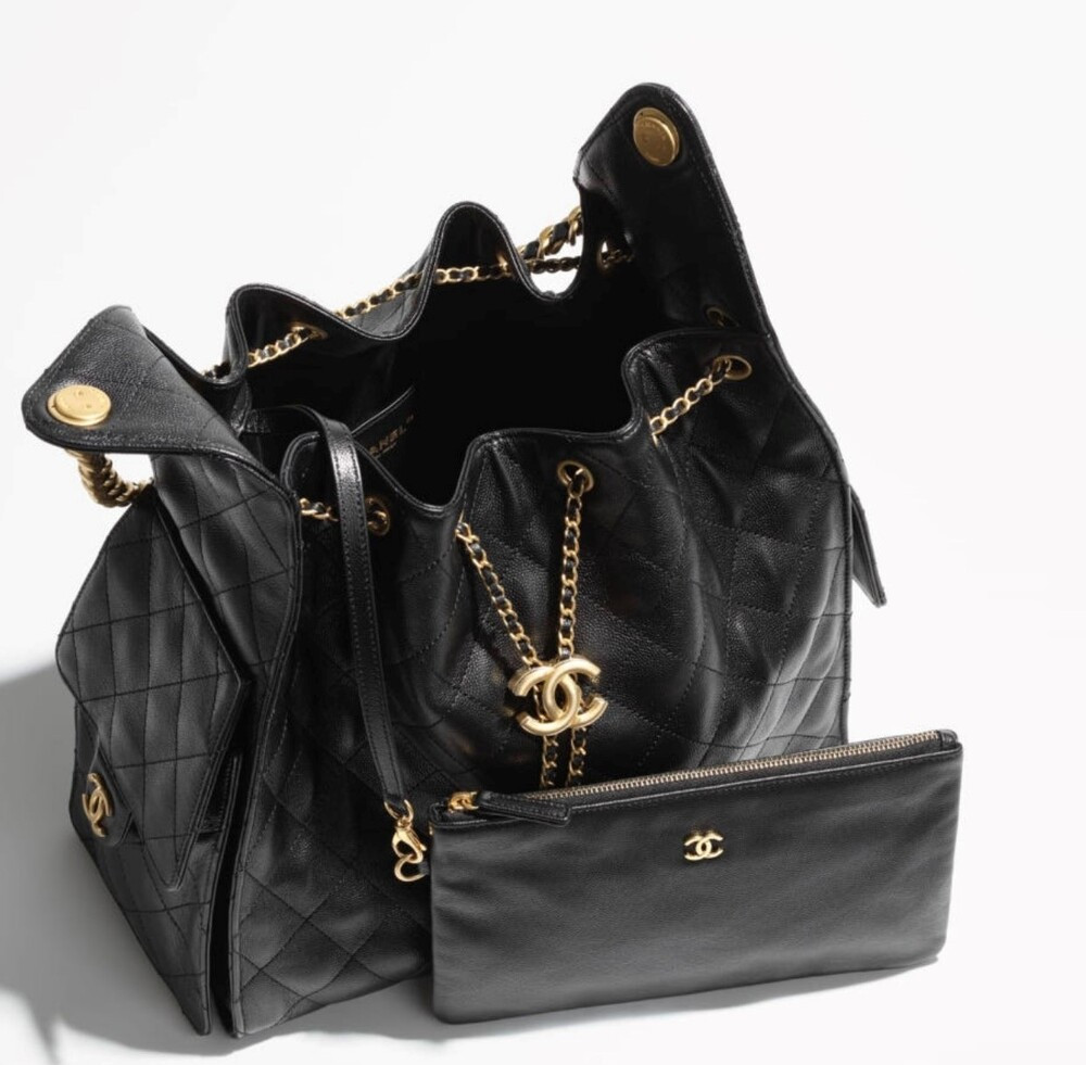 [럭스유] (새상품) 샤넬 25 호보백 미듐 블랙 금장 AS5311