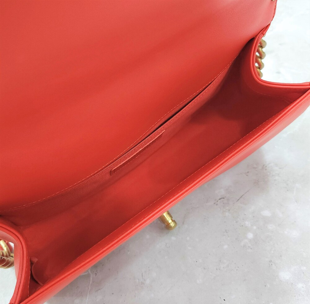 [럭스유] 샤넬 쉐브론 보이 플랩백 미디움 금장 27번대