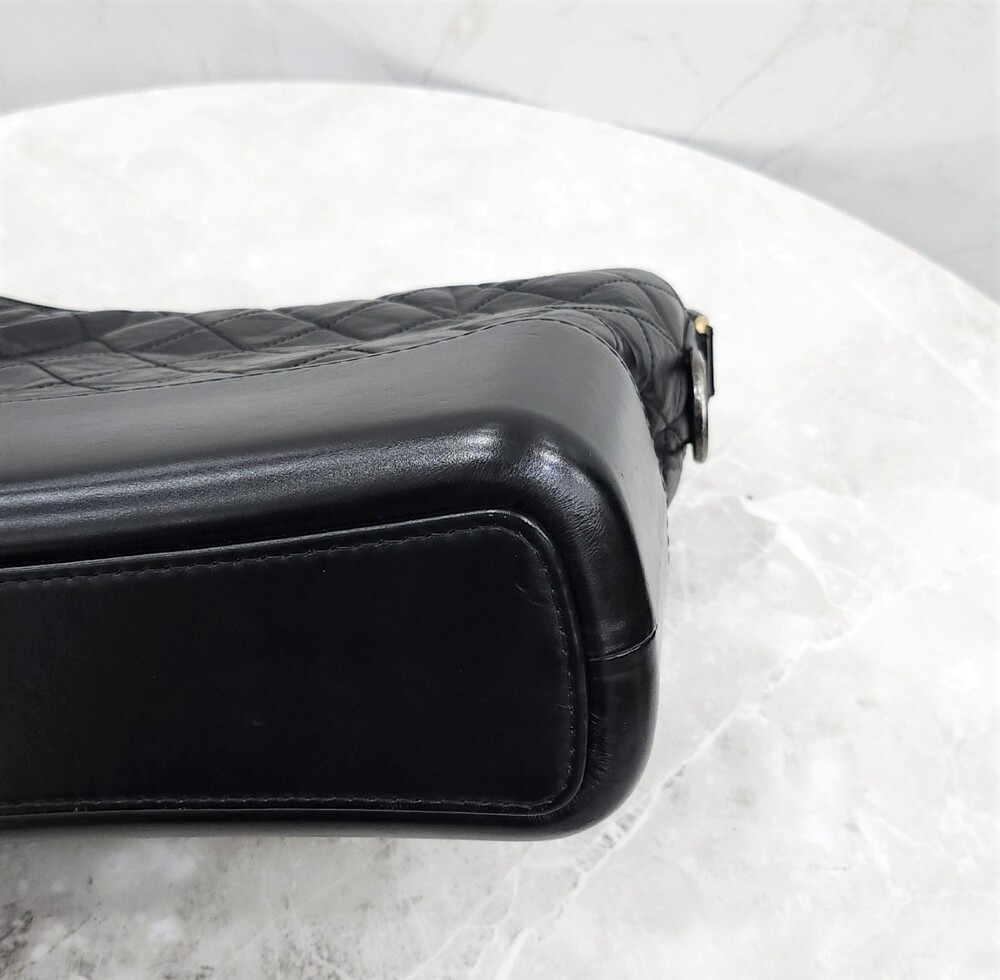 [럭스유] 샤넬 블랙 가브리엘 호보백 미듐 26번대