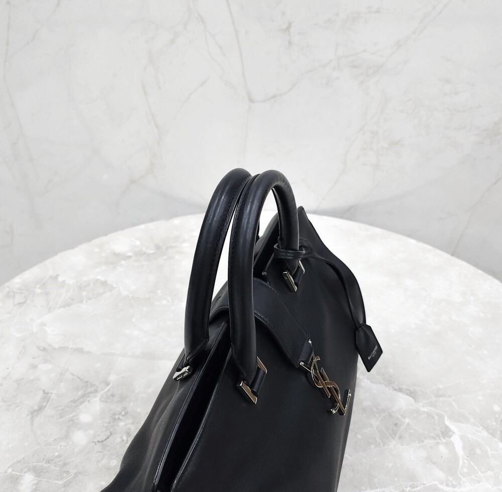 [럭스유] 생로랑 블랙 카바스 토트백 스몰 424869