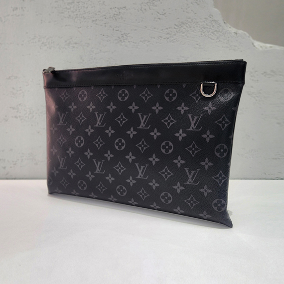 루이비통 디스커버리 모노그램 이클립스 GM 클러치 M62291