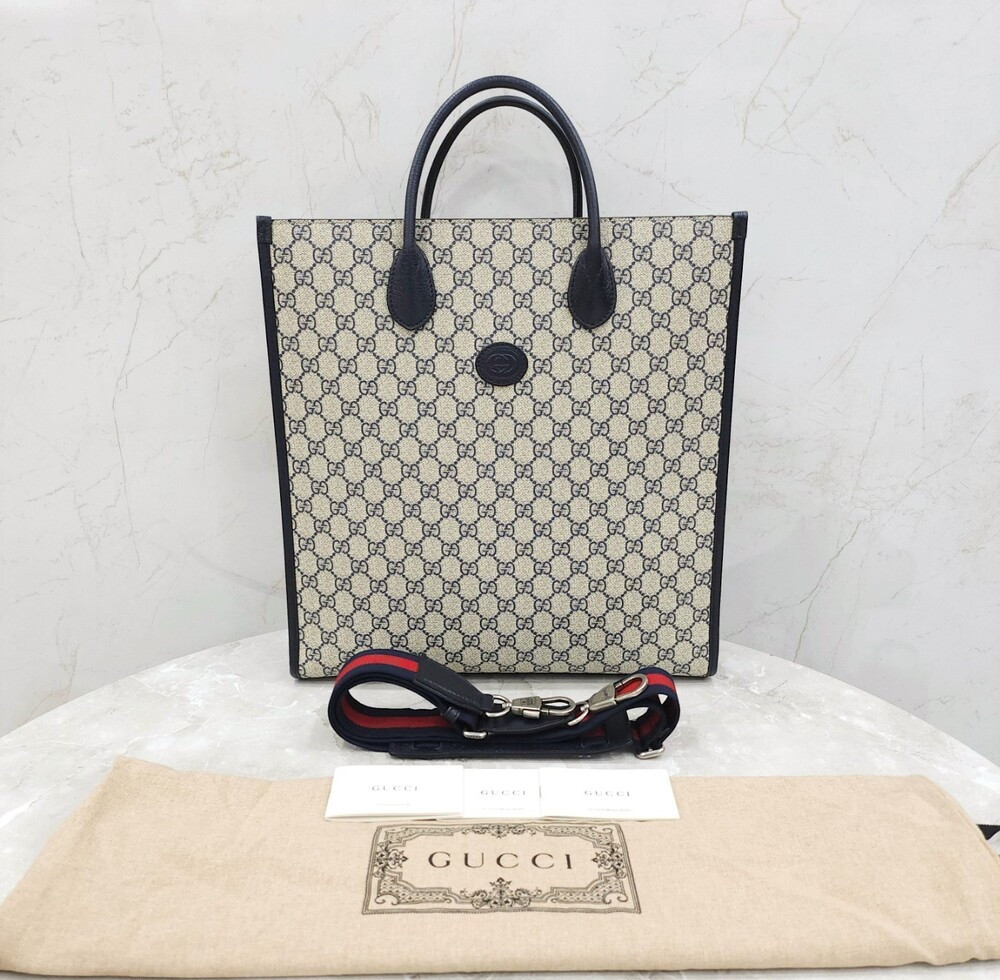 [럭스유] 구찌 인터로킹 G 미디엄 토트 숄더백