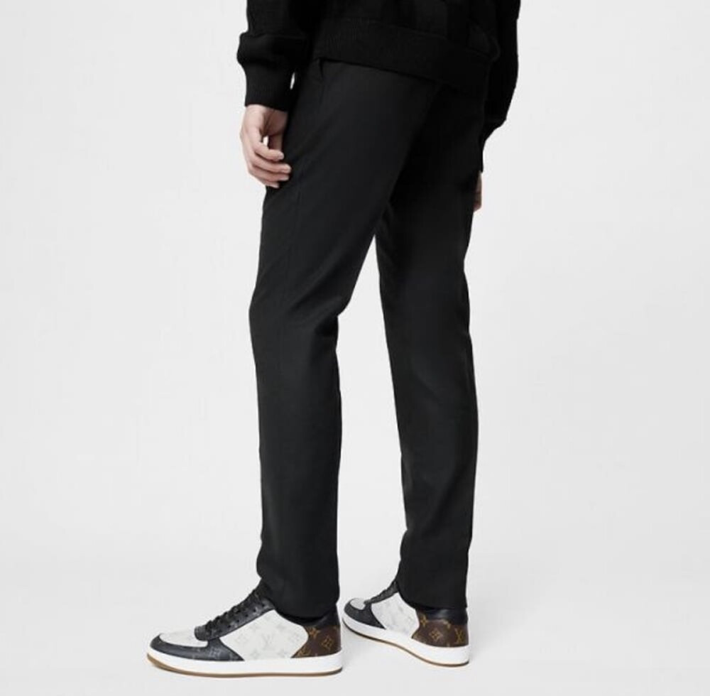 [럭스유] 7.5 / 루이비통 모노그램 리볼리 스니커즈 1A8WG8