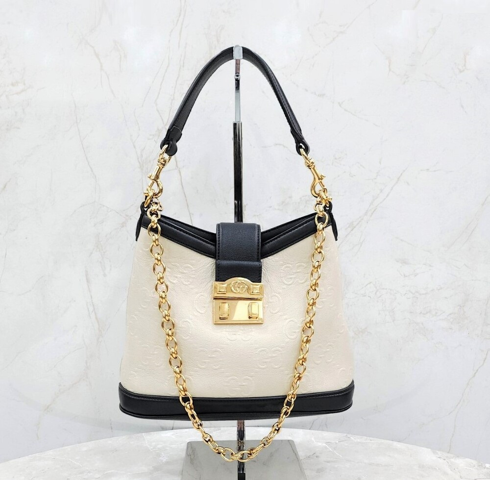 [럭스유] 구찌 GG 엠보스 스몰 레더 버킷 숄더백 675788