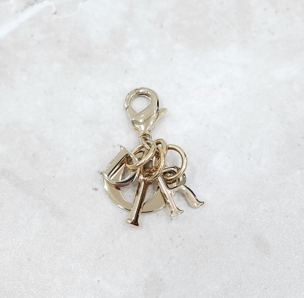 [럭스유] (새상품) 디올 레이디 보야저 레더 스몰 지갑 핑크 S0985ONMJ