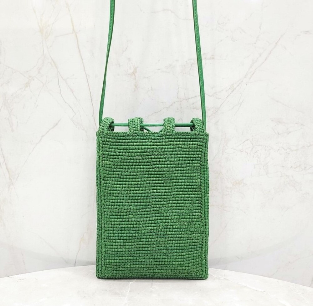 [럭스유] (새상품) 로에베 드로우스트링 포켓 라피아 그린 크로스백