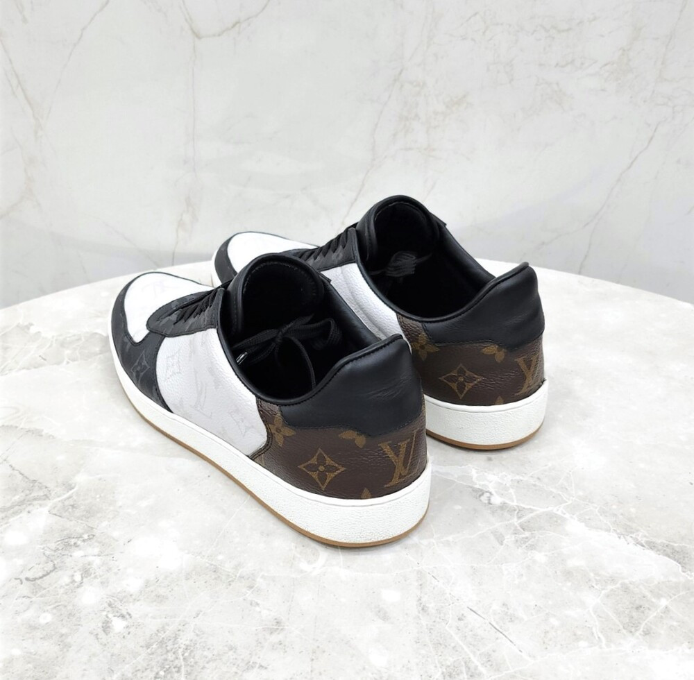 [럭스유] 7.5 / 루이비통 모노그램 리볼리 스니커즈