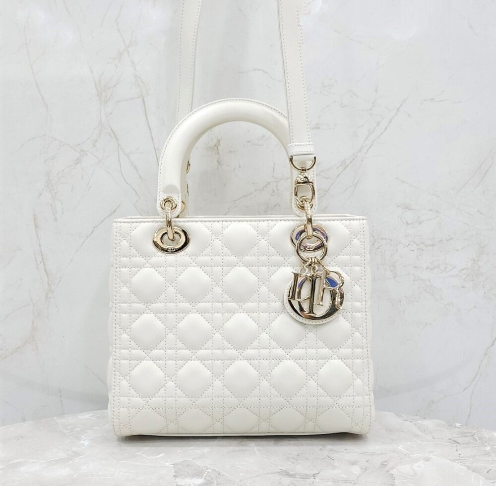 [럭스유] 디올 레이디 디올 백 미디움 화이트 금장