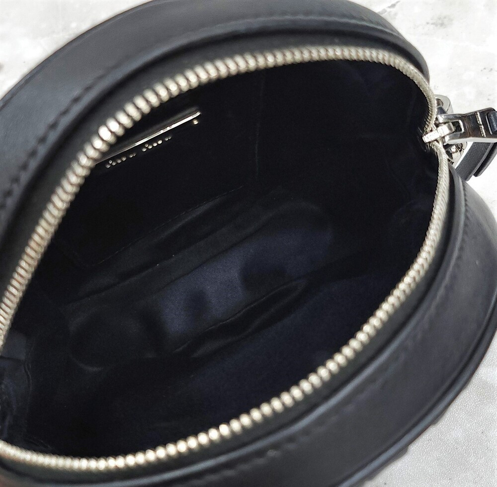 [럭스유] 미우미우 라운드 마틀라세 로고 스트랩 멀티 숄더백 5BH191