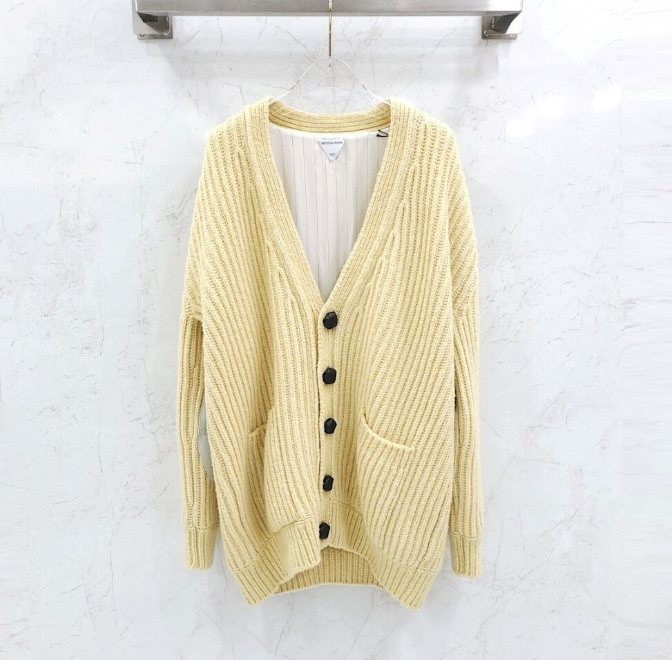 [럭스유] (새상품) XS / 보테가베네타 헤비 울 셔벗 가디건