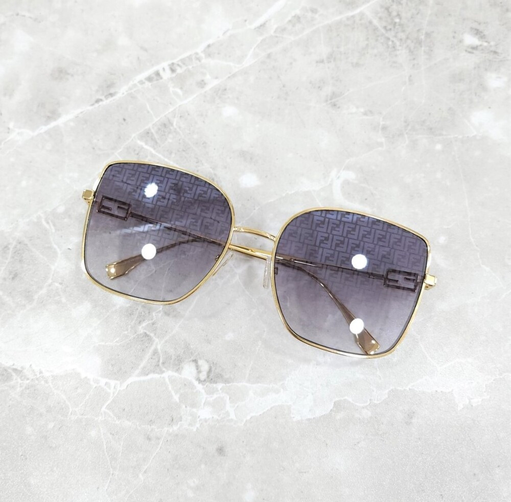 [럭스유] 펜디 FF 스퀘어 선글라스 FE40013U