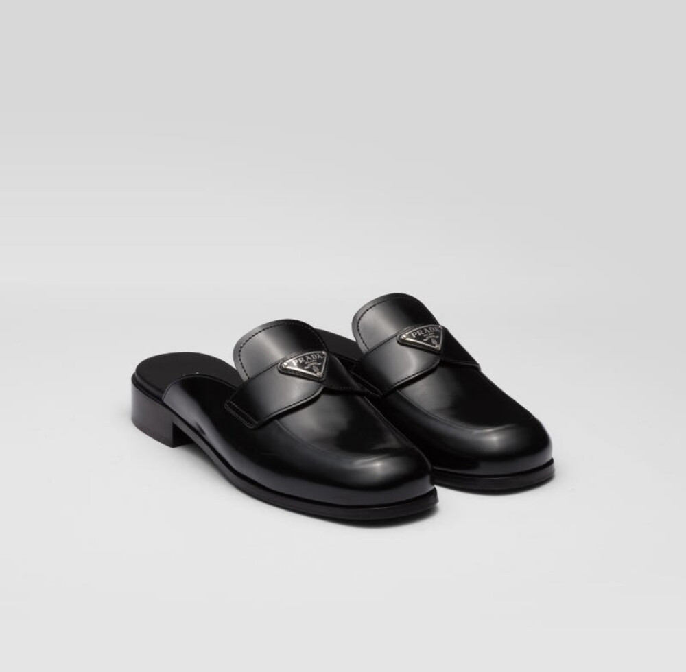 [럭스유] 39.5 / 프라다 삼각로고 브러쉬드 레더 뮬 1D918M