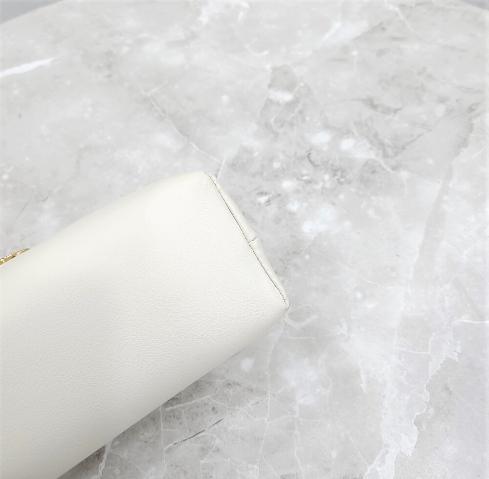 [럭스유] 셀린느 화이트 미니 빅투아르 체인 숄더백 116593FDU