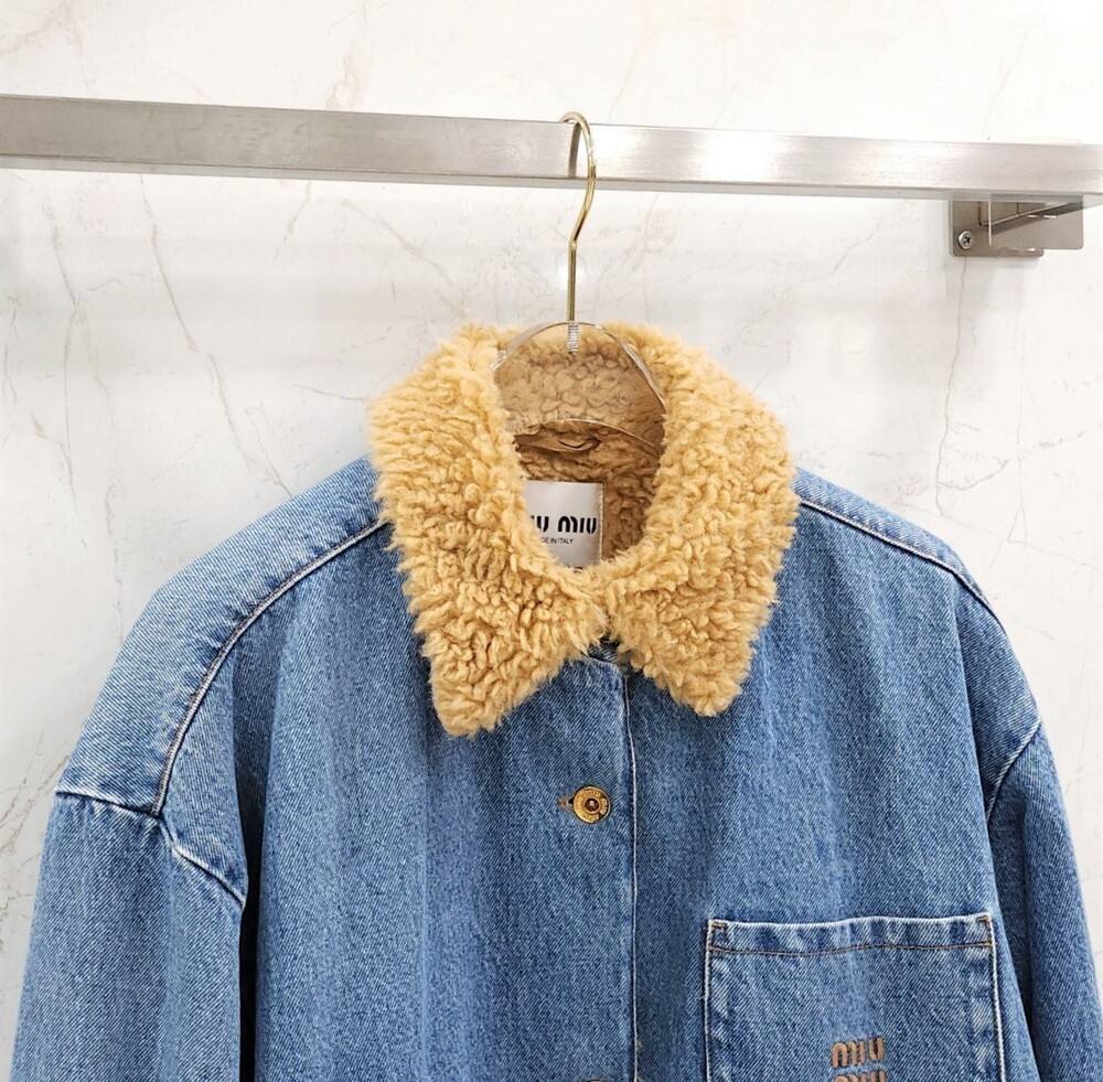 [럭스유] 38 / 미우미우 자수 데님 블루종 자켓 GWB187