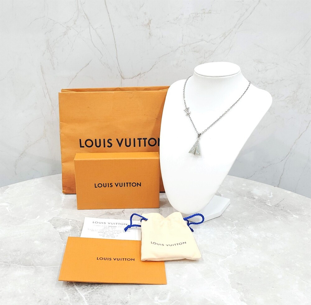 [럭스유] 루이비통 LV 페어플레인 큐빅 실버 목걸이 M01034