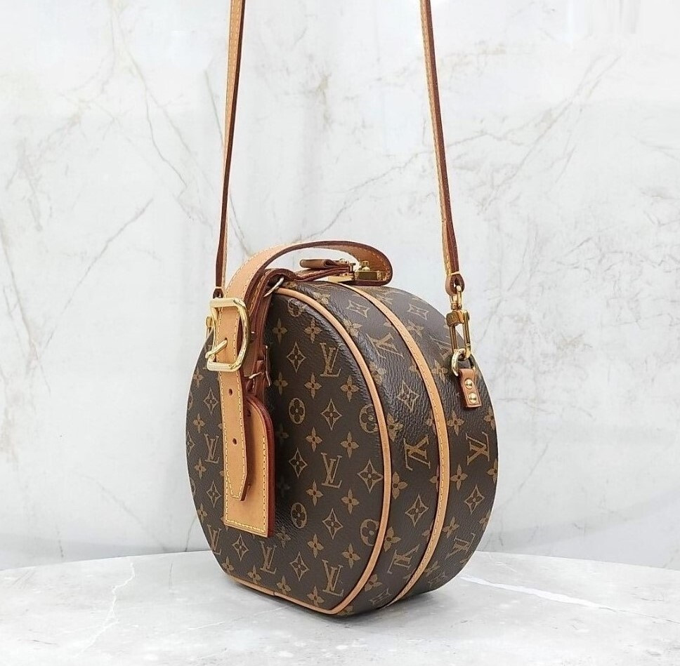 [럭스유] 루이비통 쁘띠뜨 부아뜨 샤포 크로스백 M43514