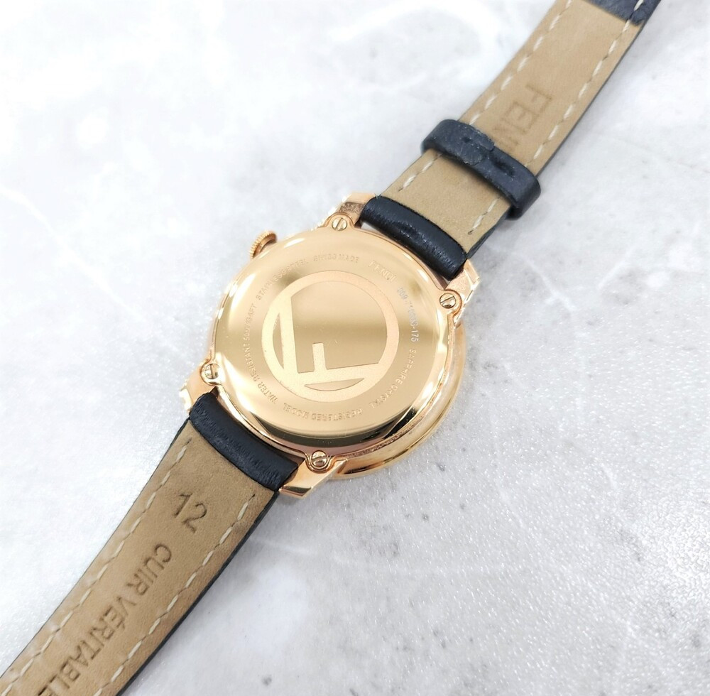 [럭스유] 펜디 여성 FF 골드 가죽 시계