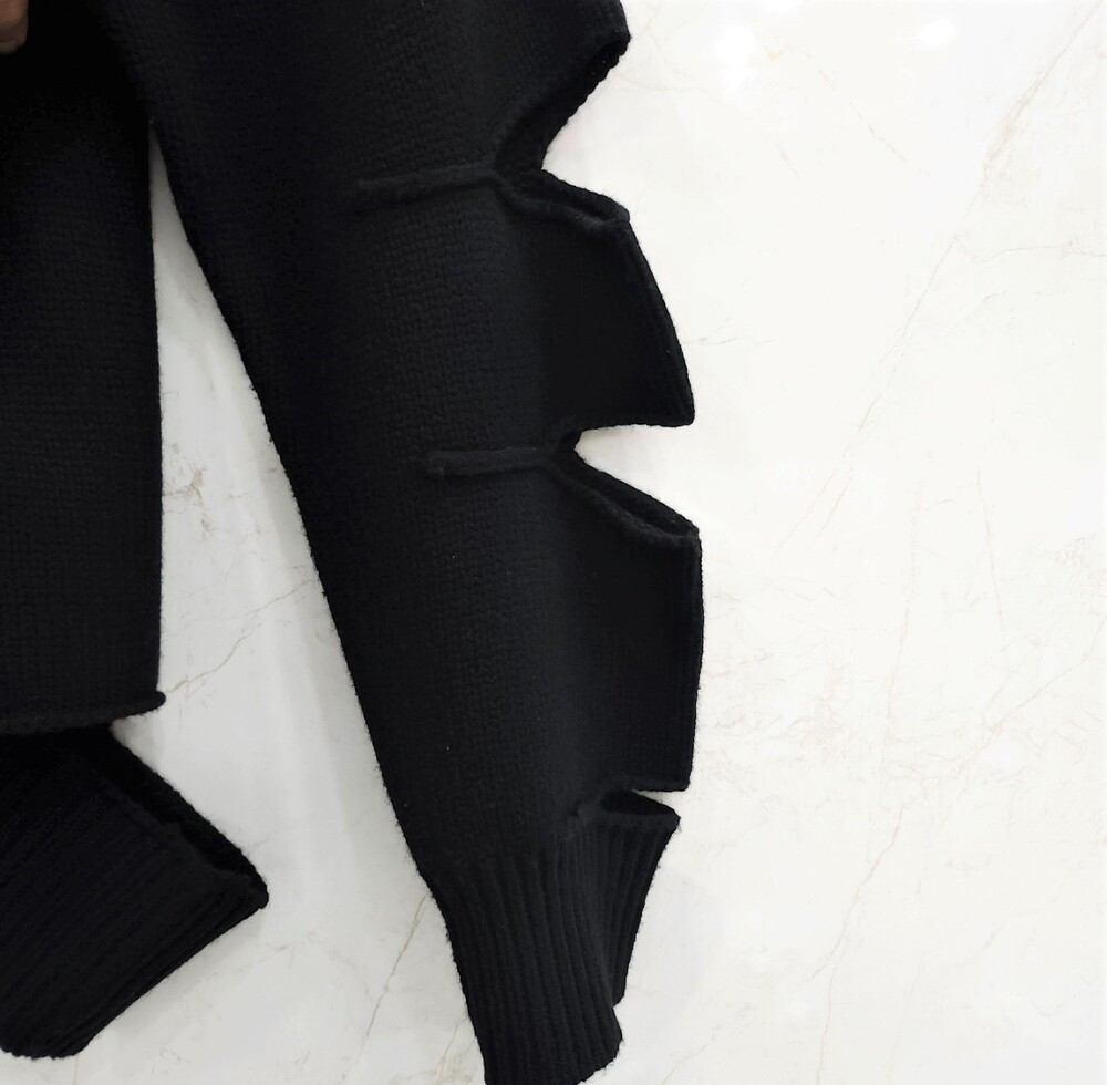 [럭스유] XL / 버버리 블랙 아가일 컷아웃 캐시미어 가디건