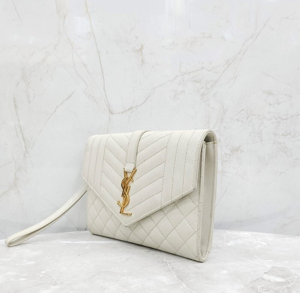 [럭스유] 생로랑 모노그램 엔벨로프 스트랩 클러치 651030