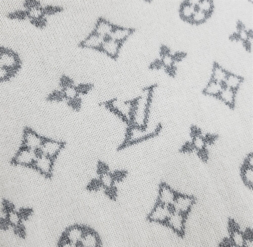 [럭스유] XXL / 루이비통 화이트 모노그램 하프앤하프 캐시미어 니트