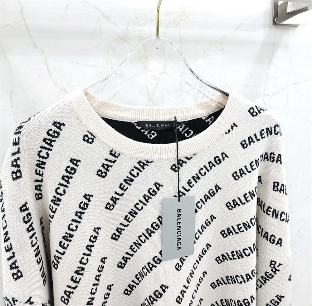 [럭스유] XL / 발렌시아가 멀티로고 울 라운드 니트 702952