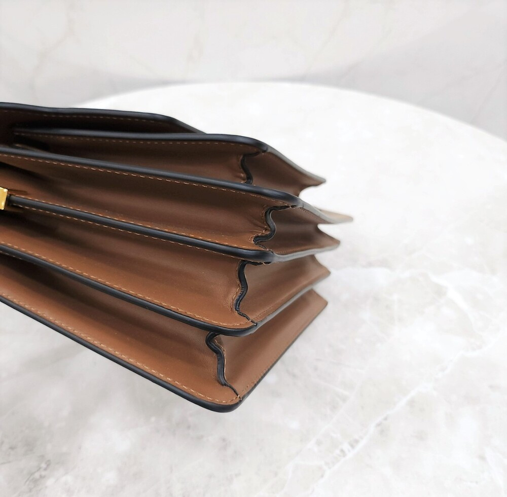 [럭스유] 마르니 미디움 카프스킨 트렁크 숄더백