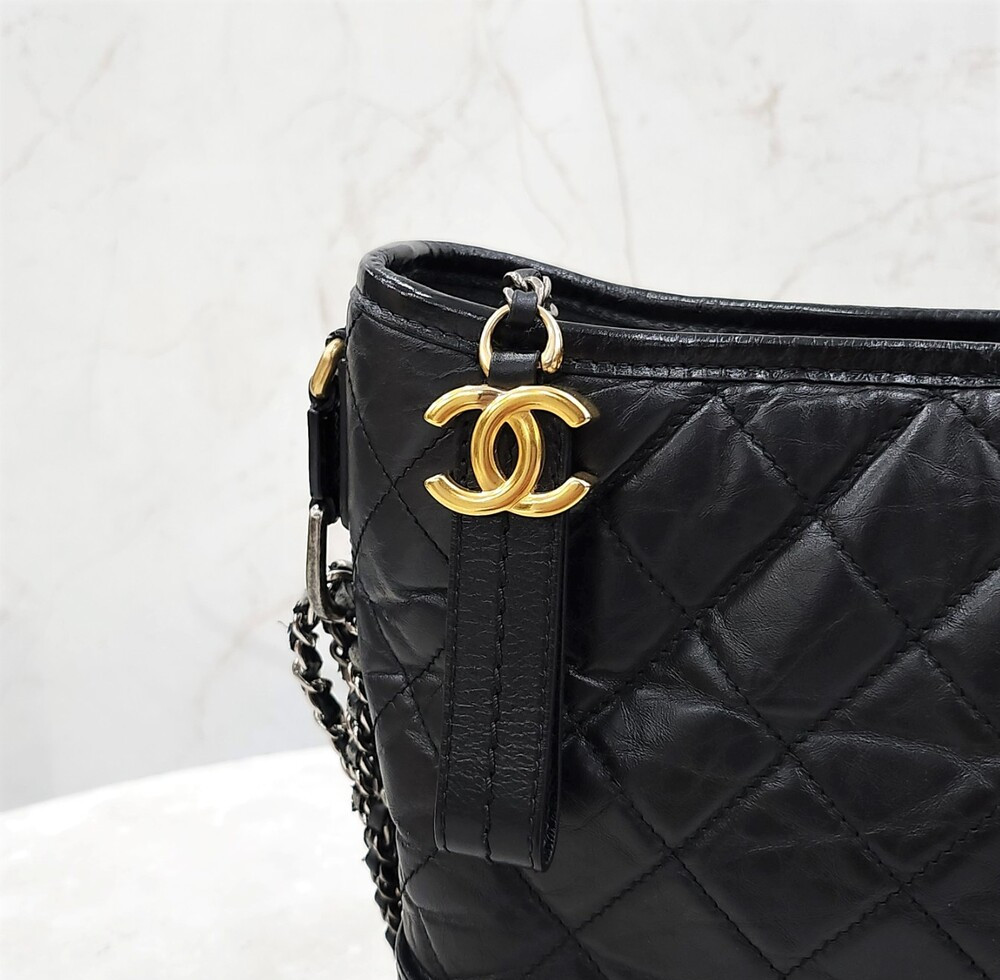 [럭스유] 샤넬 블랙 가브리엘 호보백 미듐 26번대