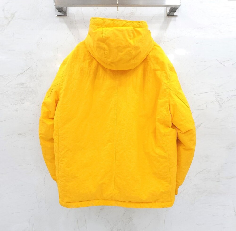 [럭스유] (새상품) XXL / 스톤아일랜드 옐로우 베라 피우마 와펜 패딩점퍼