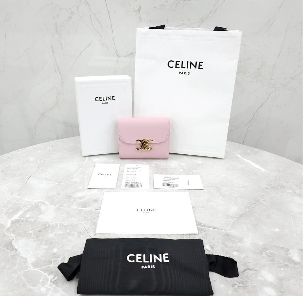 [럭스유] 셀린느 핑크 스몰 트리옹프 플랩 지갑 10D783DPV