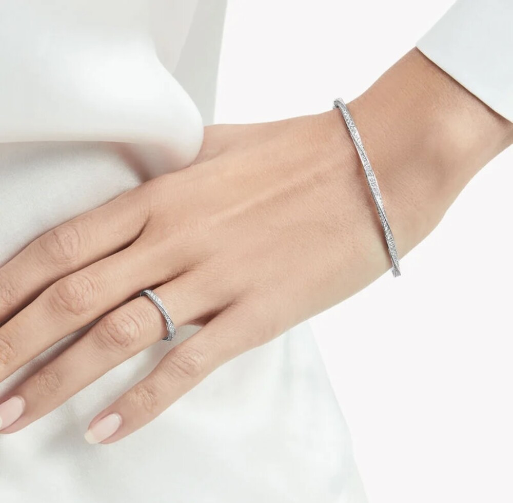 [럭스유] 그라프 스파이럴 파베 다이아몬드 뱅글 팔찌 RGB351-145