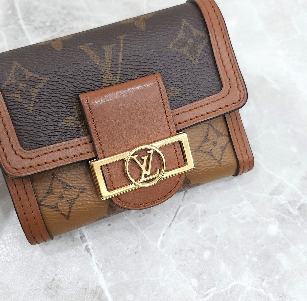 [럭스유] 루이비통 모노그램 도핀 컴팩트 월릿 지갑 M68725