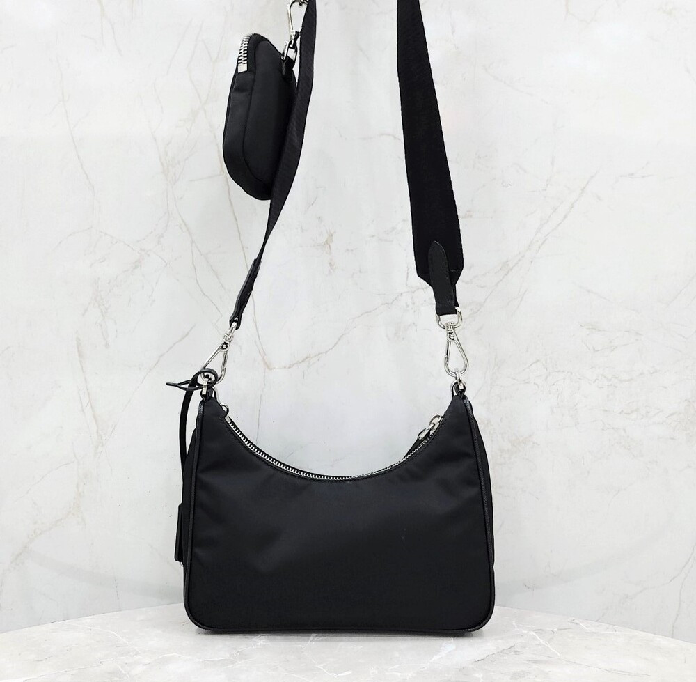 [럭스유] 프라다 리에디션 2005 리나일론 숄더백 1BH204