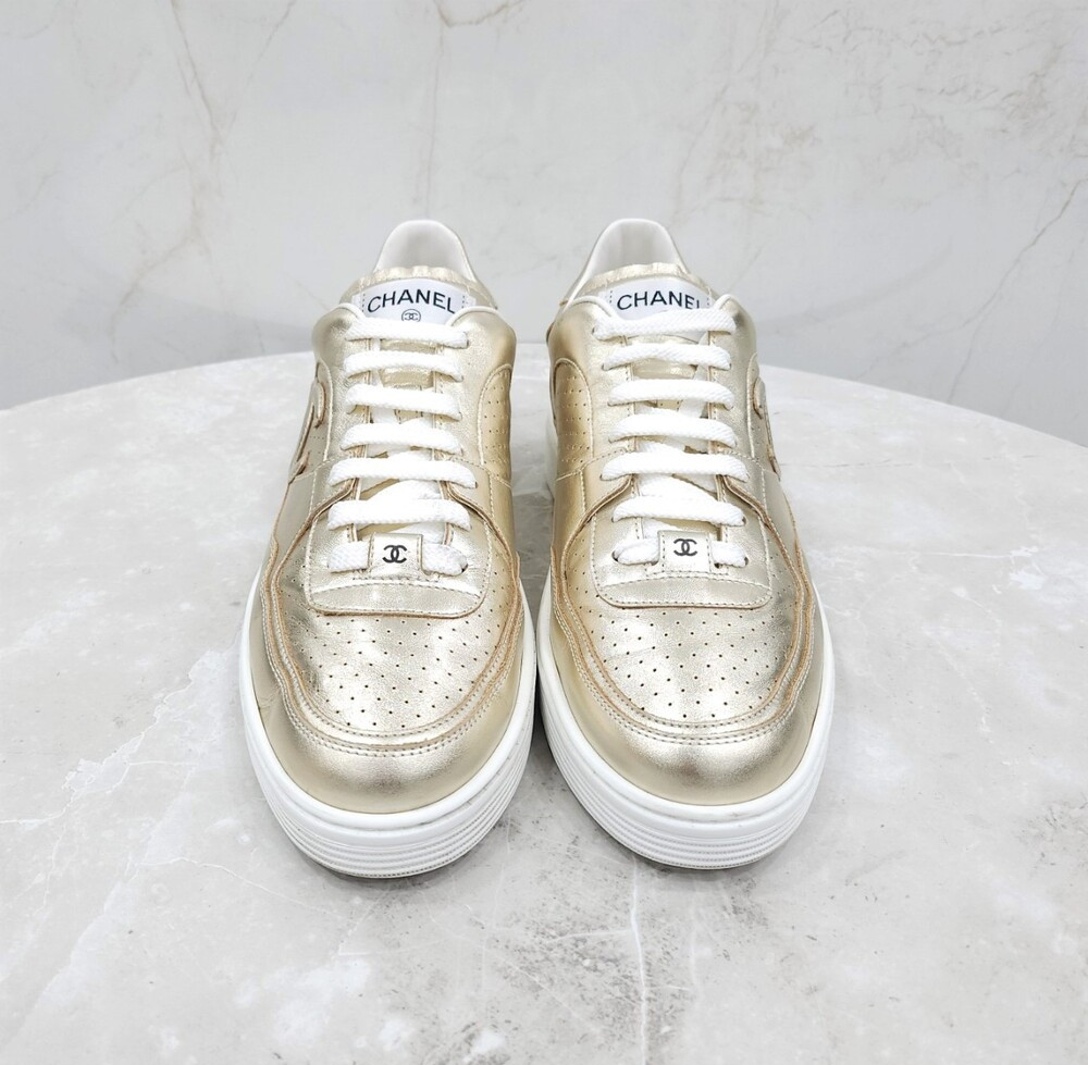 [럭스유] 43 / 샤넬 골드 에어포스 스니커즈 G45081